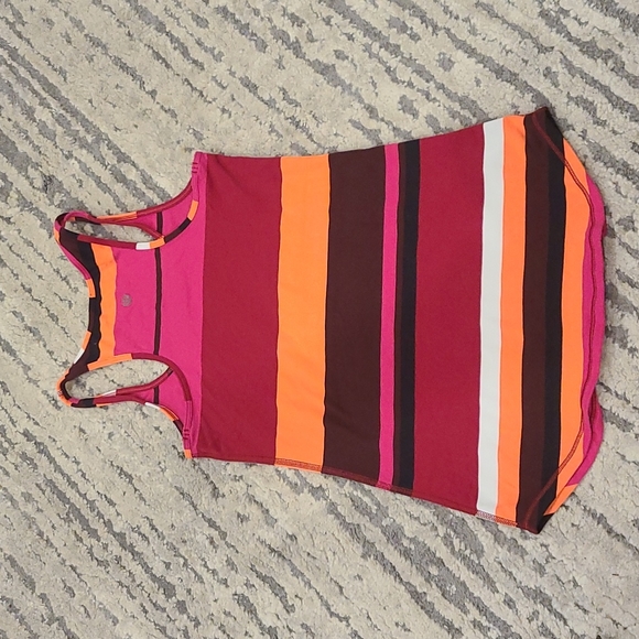 Lululemon Refresh Racer Tank - Picture 10 of 12